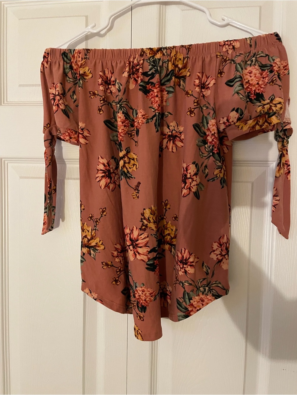 Derek Heart Mauve Pink Floral Off-Shoulder Tie Sleeve Blouse